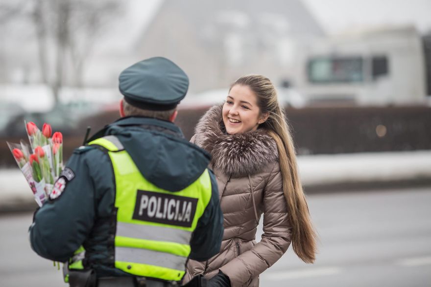 Here's What Lithuanian Police Officers Did On International Women’s Day, And Women's Reactions Say It All Here's What Lithuanian Police Officers Did On International Women’s Day, And Women's Reactions Say It All