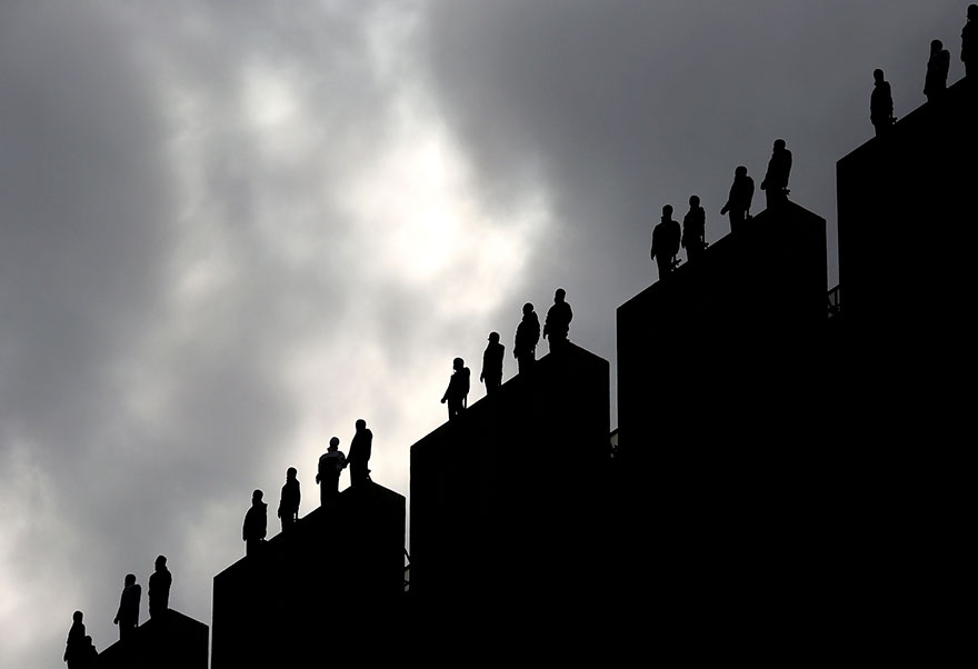 84 Sculptures Appear On Top Of A Building In London To Bring Awareness To Male Suicide Problem 84 Sculptures Appear On Top Of A Building In London To Bring Awareness To Male Suicide Problem