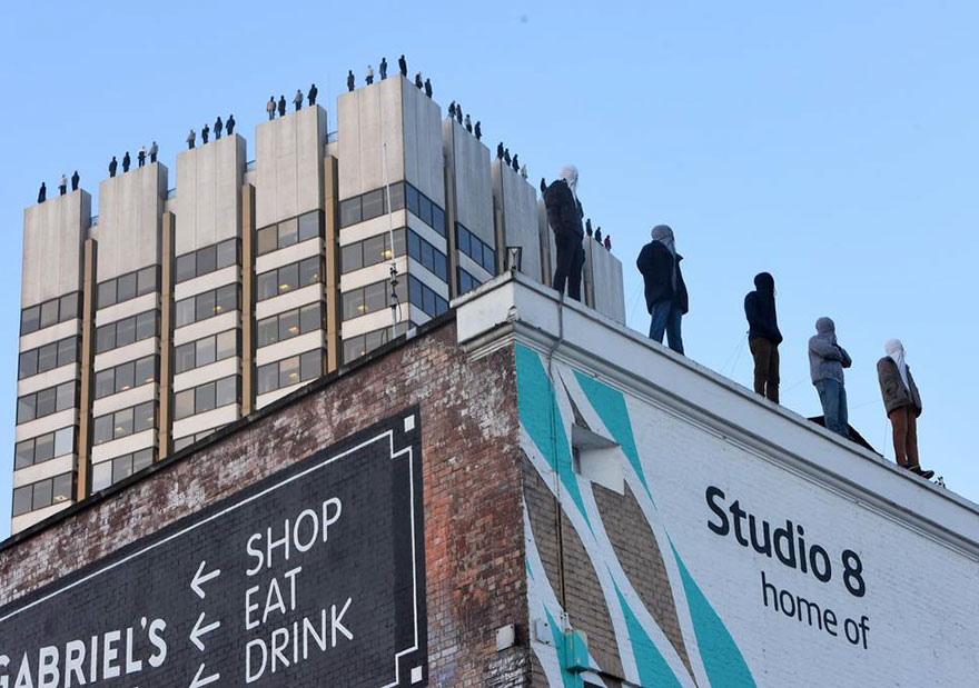 84 Sculptures Appear On Top Of A Building In London To Bring Awareness To Male Suicide Problem 84 Sculptures Appear On Top Of A Building In London To Bring Awareness To Male Suicide Problem