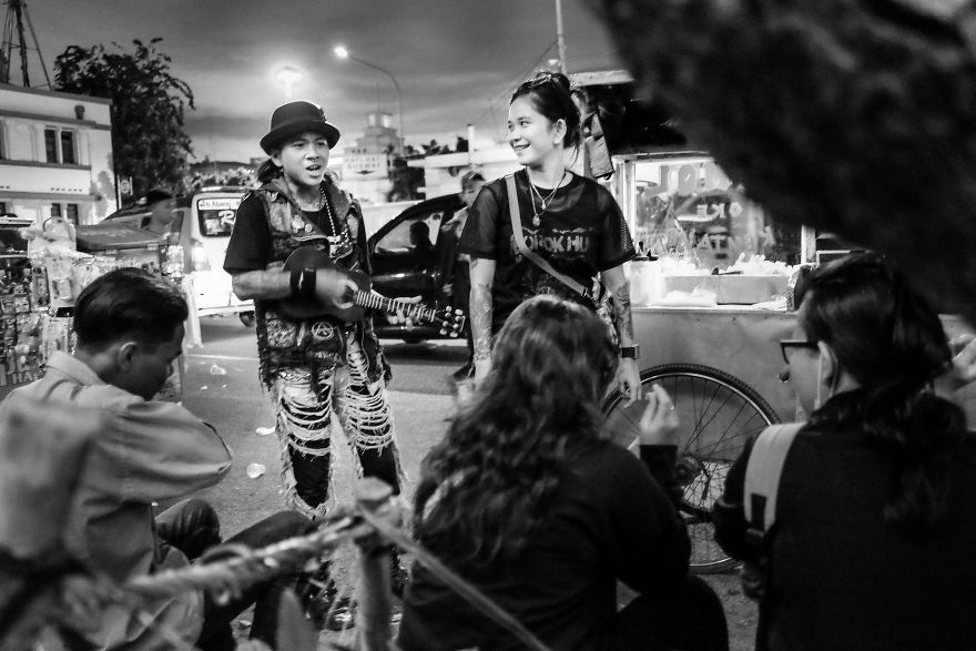 I Photographed Everyday Life Of Indonesian Street Punks