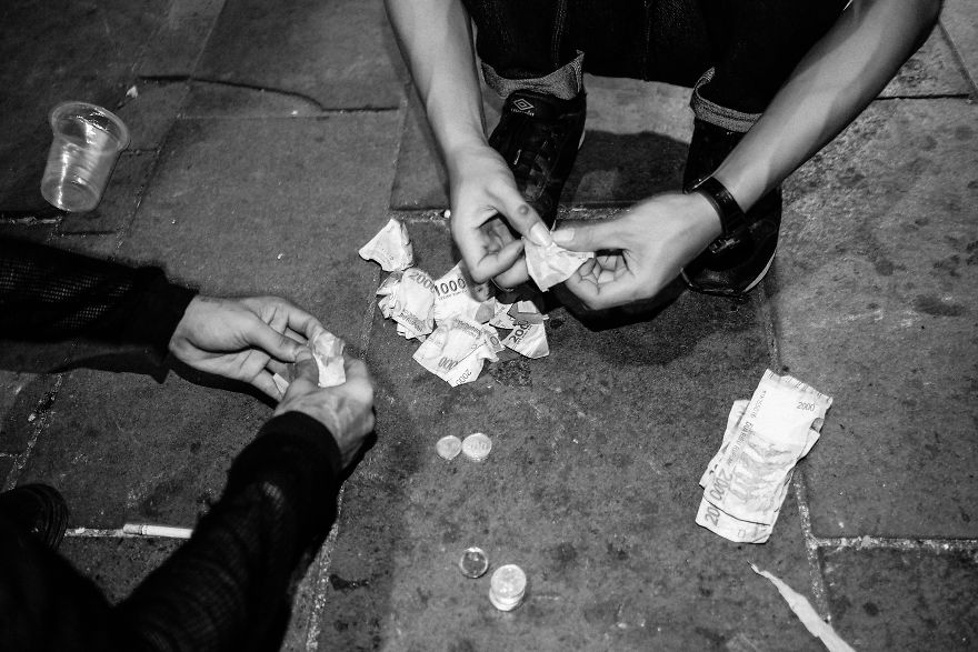 I Photographed Everyday Life Of Indonesian Street Punks I Photographed Everyday Life Of Indonesian Street Punks