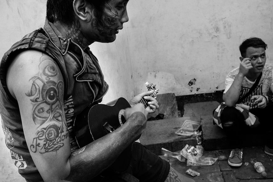 I Photographed Everyday Life Of Indonesian Street Punks I Photographed Everyday Life Of Indonesian Street Punks