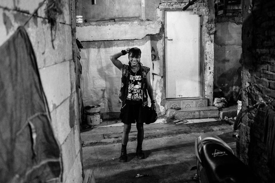 I Photographed Everyday Life Of Indonesian Street Punks I Photographed Everyday Life Of Indonesian Street Punks