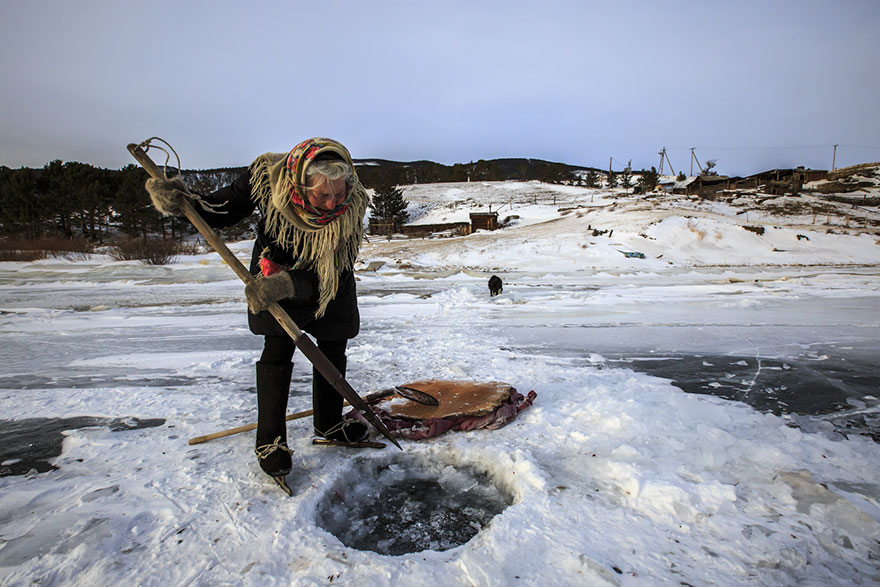 76 y.o. "Babushka of Baikal" Lives Alone In Siberia And Skates Across Baikal Every Day For A Heartwarming Reason