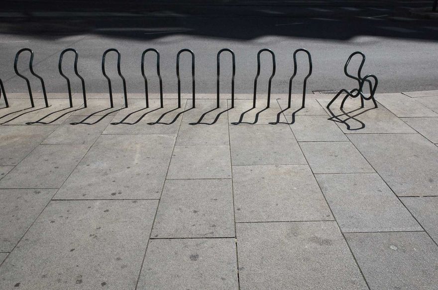 Unusual-Candid-Street-Photography-Hopscotch-Pau-Buscato