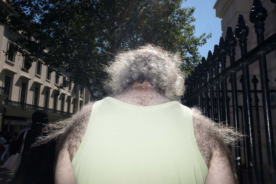 Unusual-Candid-Street-Photography-Hopscotch-Pau-Buscato