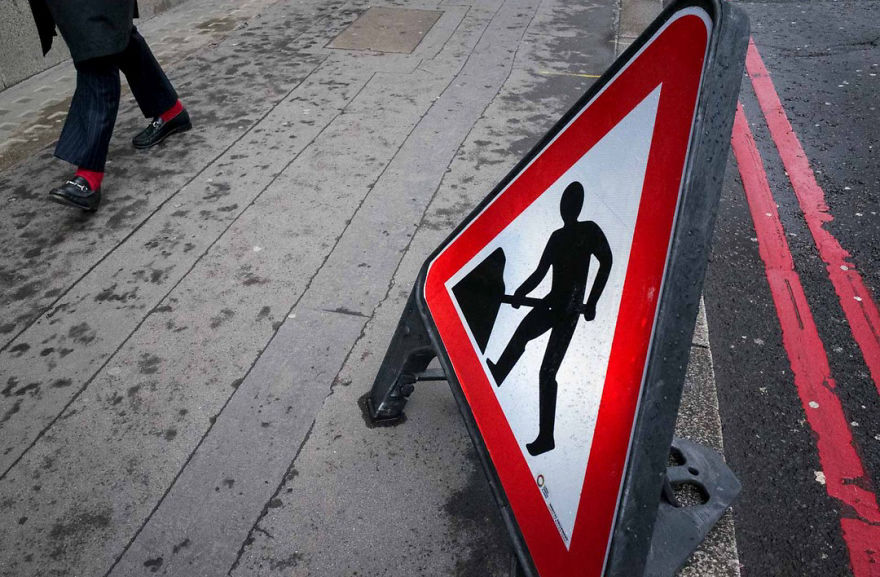 Unusual-Candid-Street-Photography-Hopscotch-Pau-Buscato