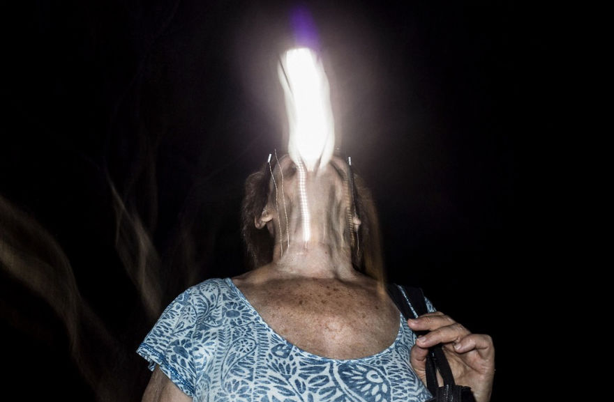 Unusual-Candid-Street-Photography-Hopscotch-Pau-Buscato