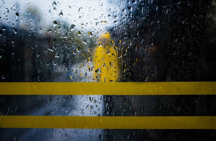 Unusual-Candid-Street-Photography-Hopscotch-Pau-Buscato