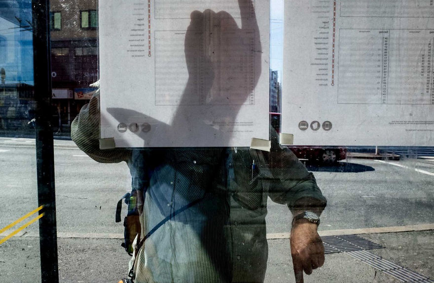 Unusual-Candid-Street-Photography-Hopscotch-Pau-Buscato