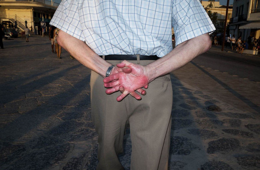 Unusual-Candid-Street-Photography-Hopscotch-Pau-Buscato