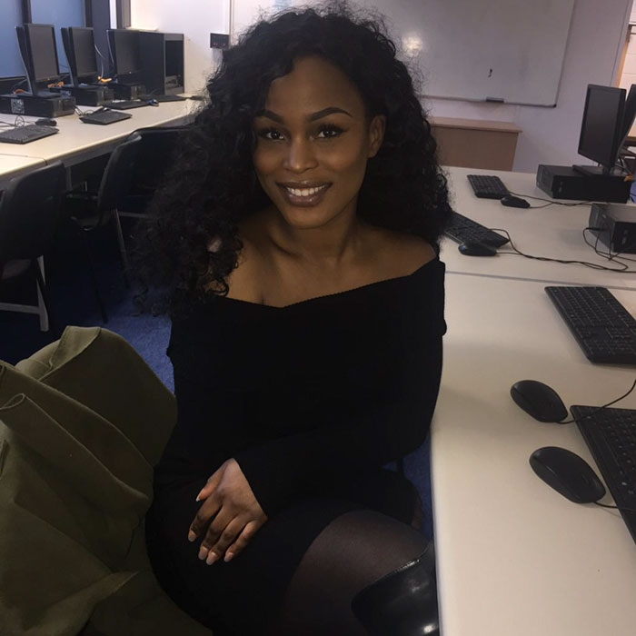 women-dont-take-husband-names-replies-chrissy-teigen-11