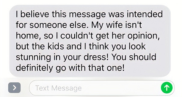 Woman Accidentally Texts Wrong Number Asking For Advice On Dress, Doesn't Expect To Change This Boy's Life Woman Accidentally Texts Wrong Number Asking For Advice On Dress, Doesn't Expect To Change This Boy's Life