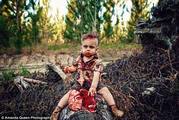 Mom Gets Criticized Over Son’s Zombie Cake Photo Shoot, Reveals The Heartbreaking Secret Behind It Mom Gets Criticized Over Son’s Zombie Cake Photo Shoot, Reveals The Heartbreaking Secret Behind It