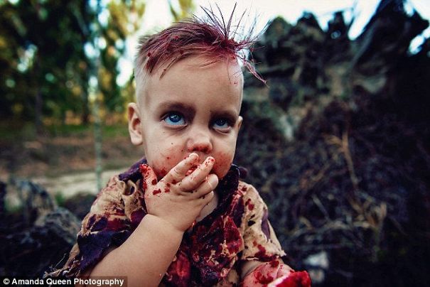 Mom Gets Criticized Over Son’s Zombie Cake Photo Shoot, Reveals The Heartbreaking Secret Behind It Mom Gets Criticized Over Son’s Zombie Cake Photo Shoot, Reveals The Heartbreaking Secret Behind It