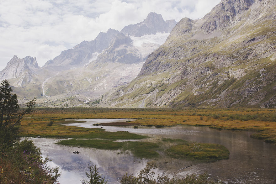 Tour Du Mont Blanc: Strolling At The Edge Of The World Tour Du Mont Blanc: Strolling At The Edge Of The World