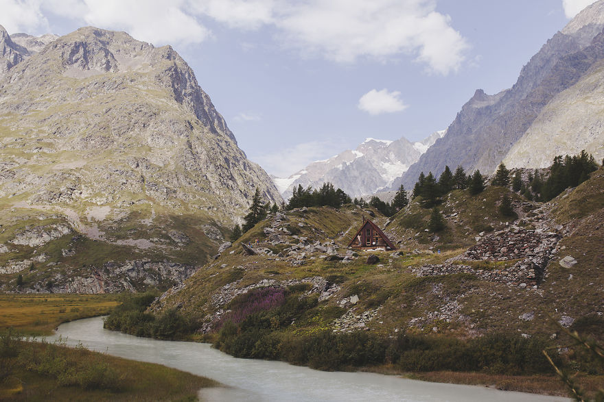 Tour Du Mont Blanc: Strolling At The Edge Of The World Tour Du Mont Blanc: Strolling At The Edge Of The World