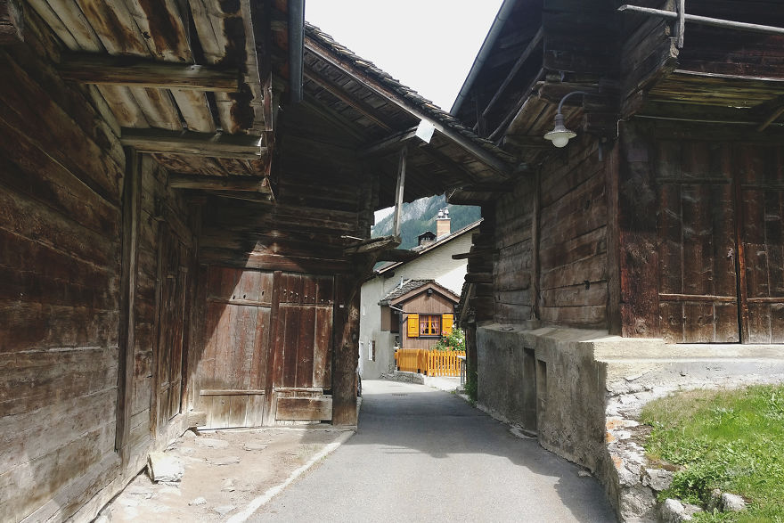 Tour Du Mont Blanc: Strolling At The Edge Of The World