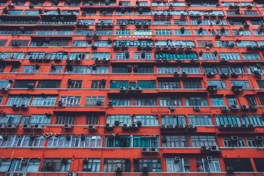 The Many Contrasts Of Hong Kong