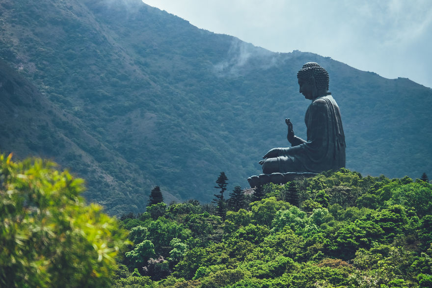 The Many Contrasts Of Hong Kong