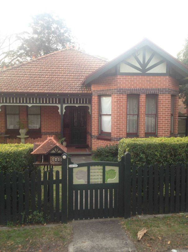 This House's Mailbox Is A Mini Version Of The House