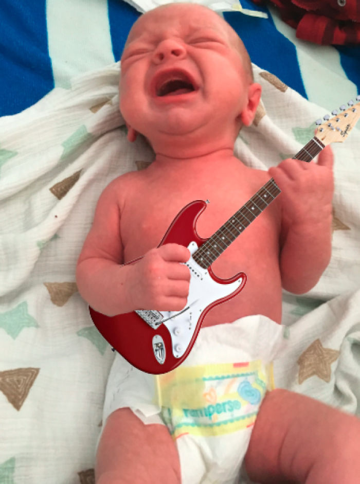 My Wife Likes To Send Me Pictures To Remind Me That My Son Misses Me - Doing This Made Me Feel Better About It