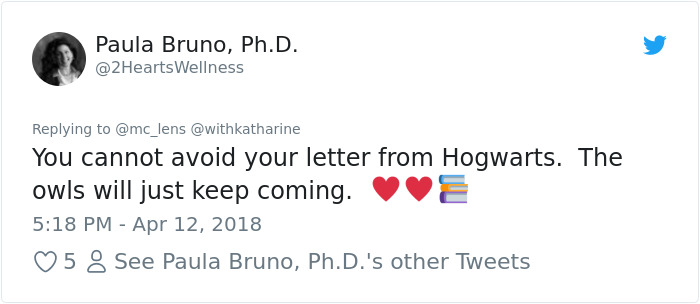 The Internet Can't Stop Laughing At These Owls Who Were Born Outside Of Office Window And Now Do This The Internet Can't Stop Laughing At These Owls Who Were Born Outside Of Office Window And Now Do This