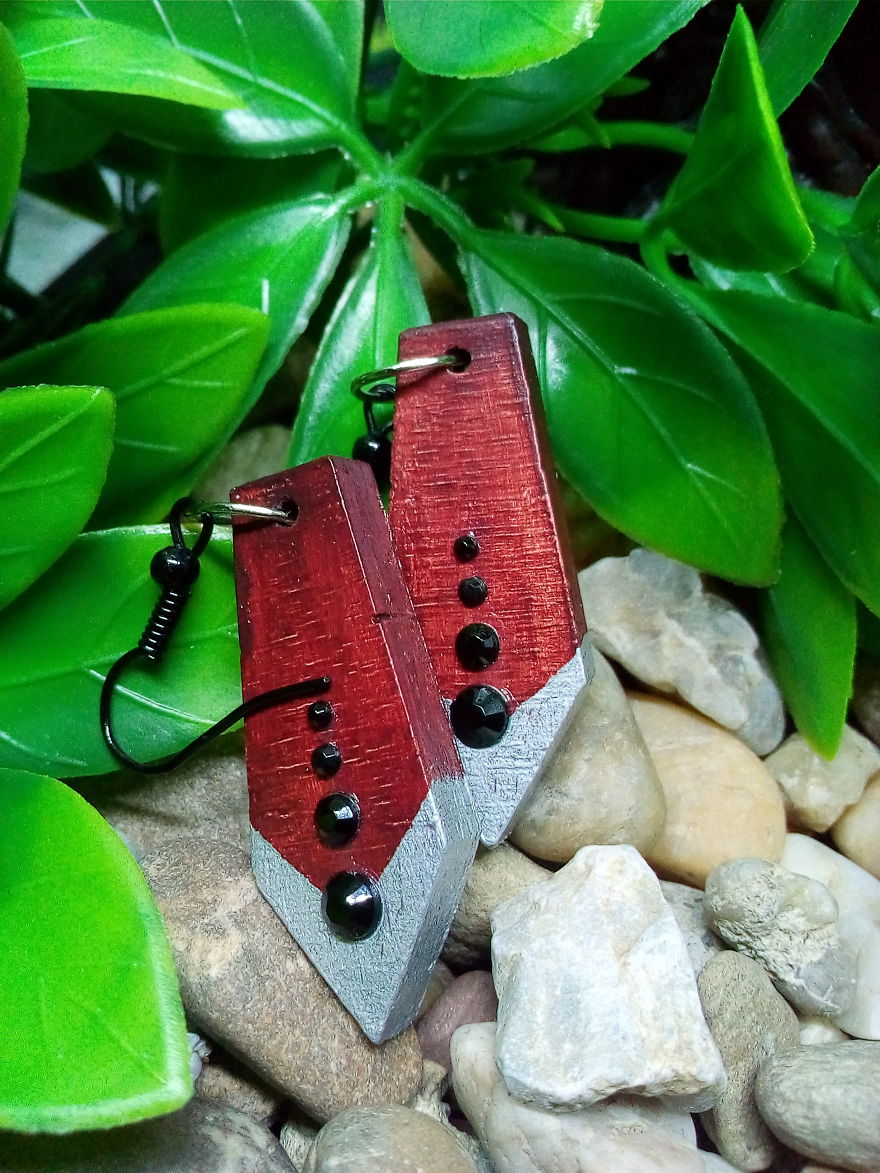 Amazing Jewelries From Durable Recycled Wood Amazing Jewelries From Durable Recycled Wood