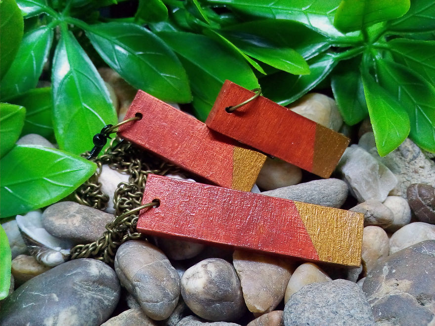 Amazing Jewelries From Durable Recycled Wood