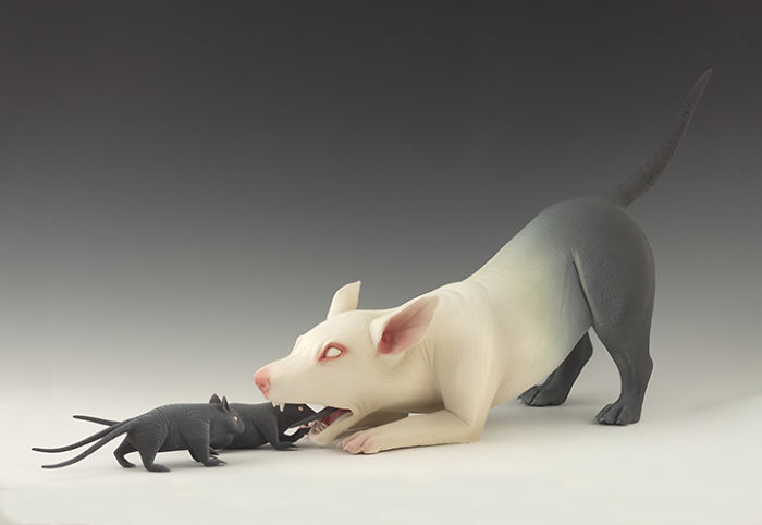 Freaky-Cute-Ceramic-Creatures-Erika-Sculpture