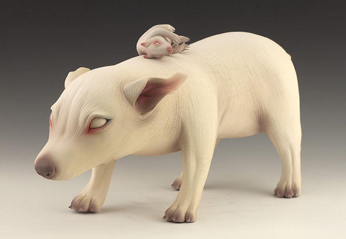 Freaky-Cute-Ceramic-Creatures-Erika-Sculpture