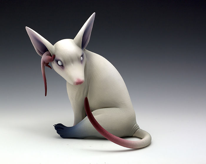 Freaky-Cute-Ceramic-Creatures-Erika-Sculpture