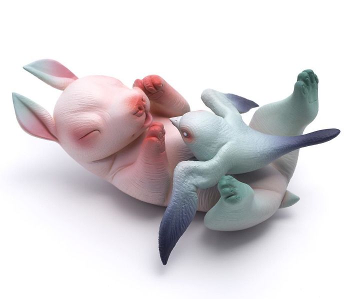 Freaky-Cute-Ceramic-Creatures-Erika-Sculpture