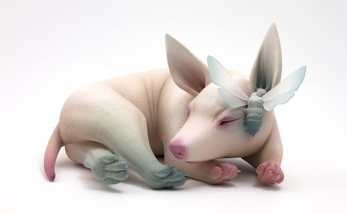 Freaky-Cute-Ceramic-Creatures-Erika-Sculpture