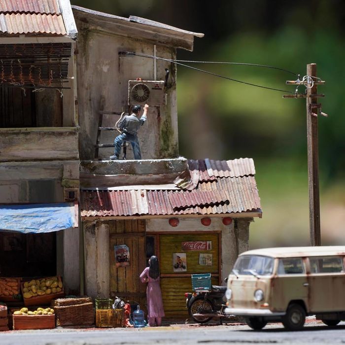 Artist Recreates People's Childhood Memories With Realistic Dioramas, And The Result Will Amaze You Artist Recreates People's Childhood Memories With Realistic Dioramas, And The Result Will Amaze You