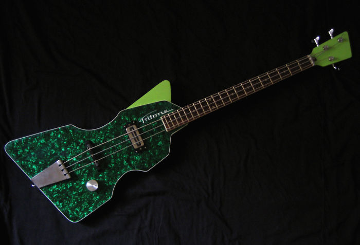 3-String Bass Guitar