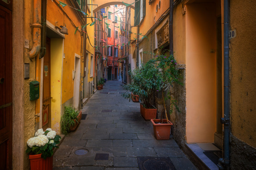 I Photographed The Little Streets Of Italy And It Looks Like A Fairytale