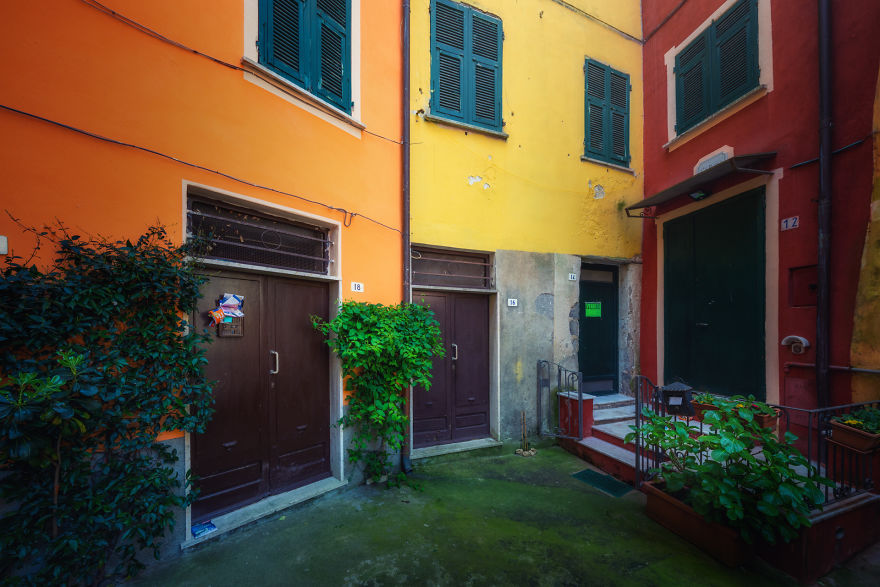 I Photographed The Little Streets Of Italy And It Looks Like A Fairytale