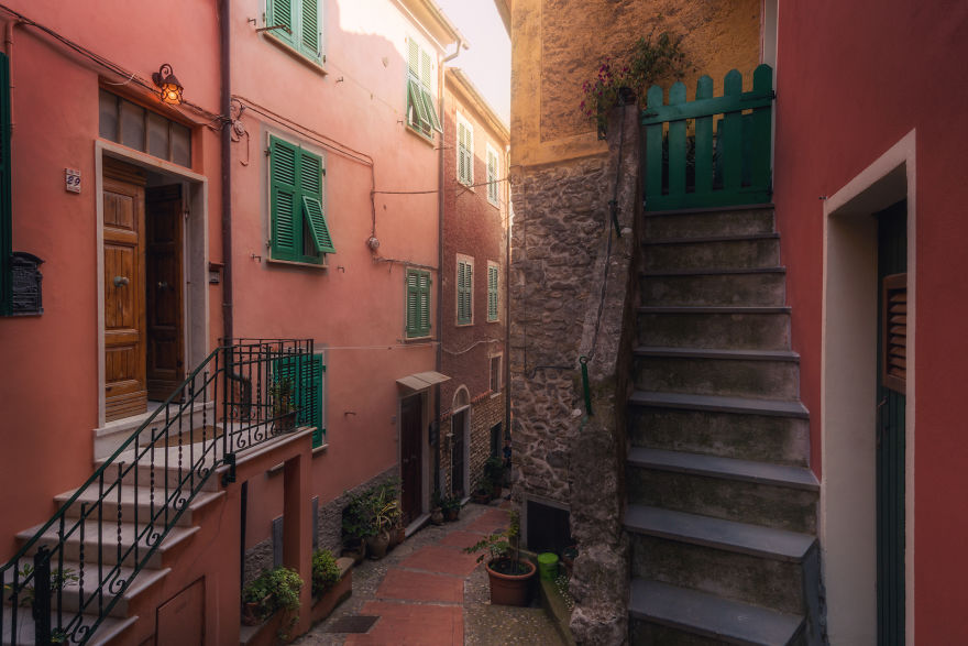 I Photographed The Little Streets Of Italy And It Looks Like A Fairytale