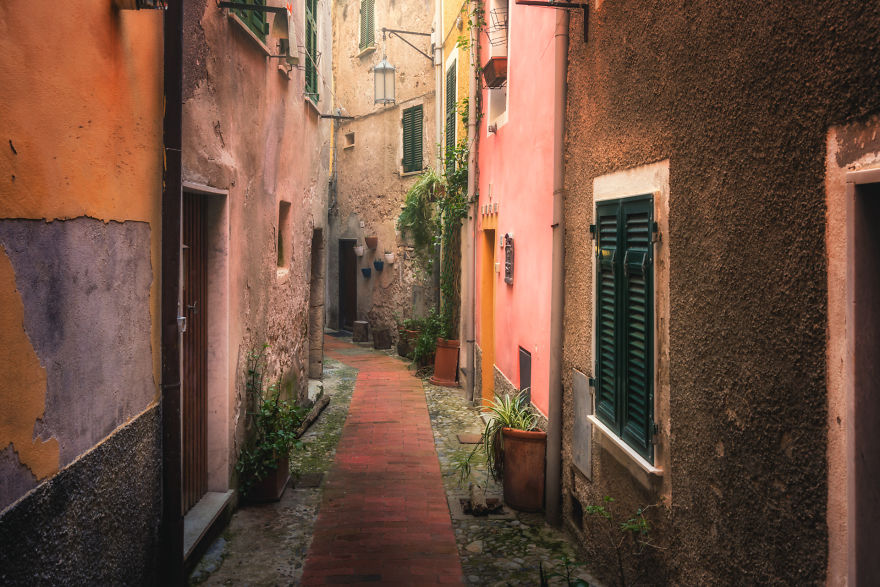 I Photographed The Little Streets Of Italy And It Looks Like A Fairytale