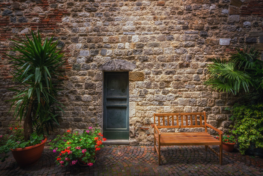 I Photographed The Little Streets Of Italy And It Looks Like A Fairytale