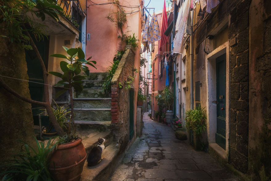 I Photographed The Little Streets Of Italy And It Looks Like A Fairytale