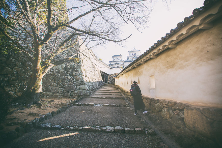 The No-Face Tourist In Japan