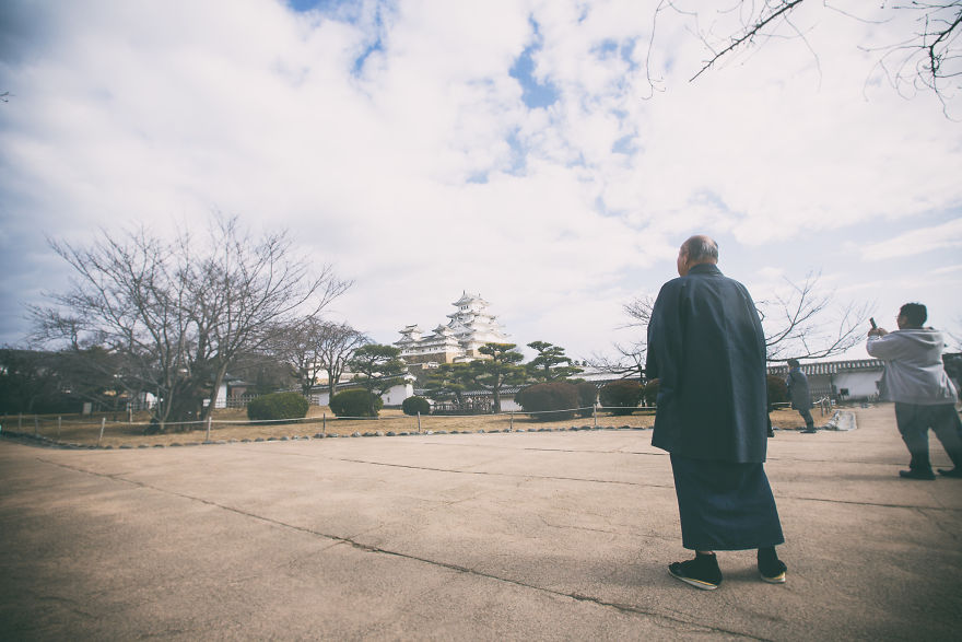 The No-Face Tourist In Japan