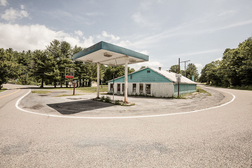 Out Of Gas - The Abandoned Gas Stations In The South Of The United States Of America
