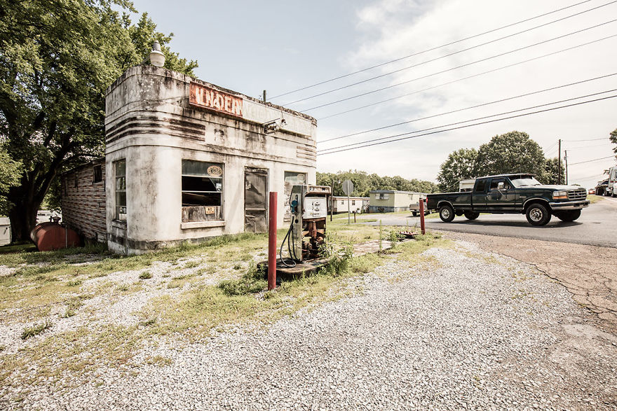 Out Of Gas - The Abandoned Gas Stations In The South Of The United States Of America