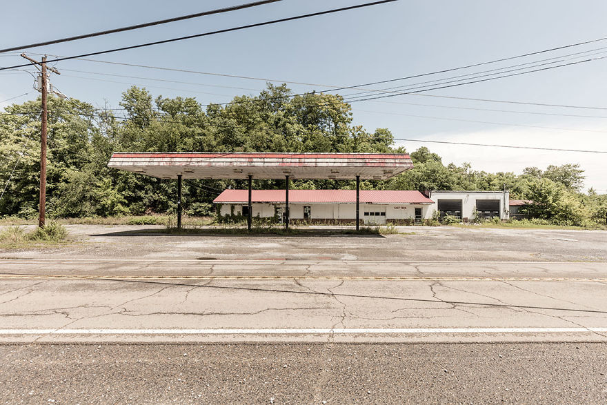 Out Of Gas - The Abandoned Gas Stations In The South Of The United States Of America