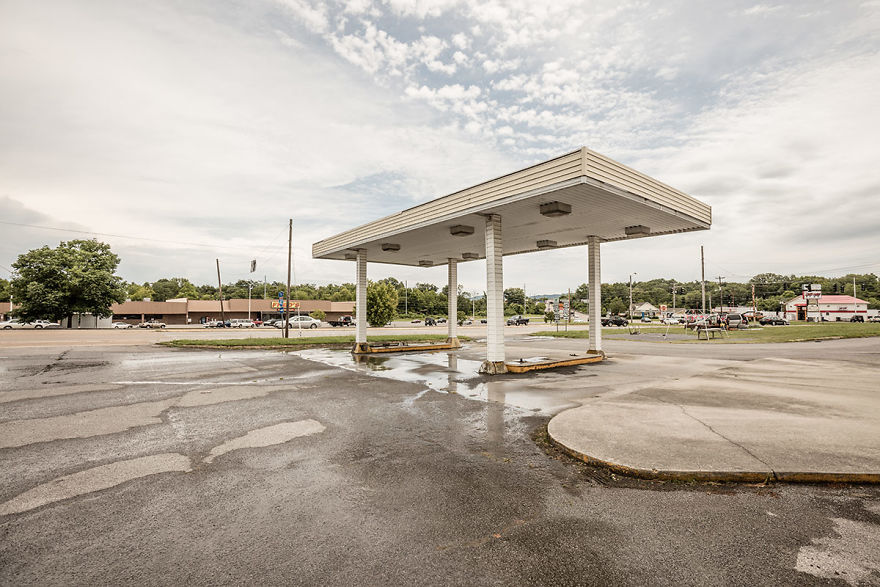 Out Of Gas - The Abandoned Gas Stations In The South Of The United States Of America