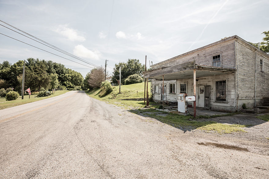 Out Of Gas - The Abandoned Gas Stations In The South Of The United States Of America