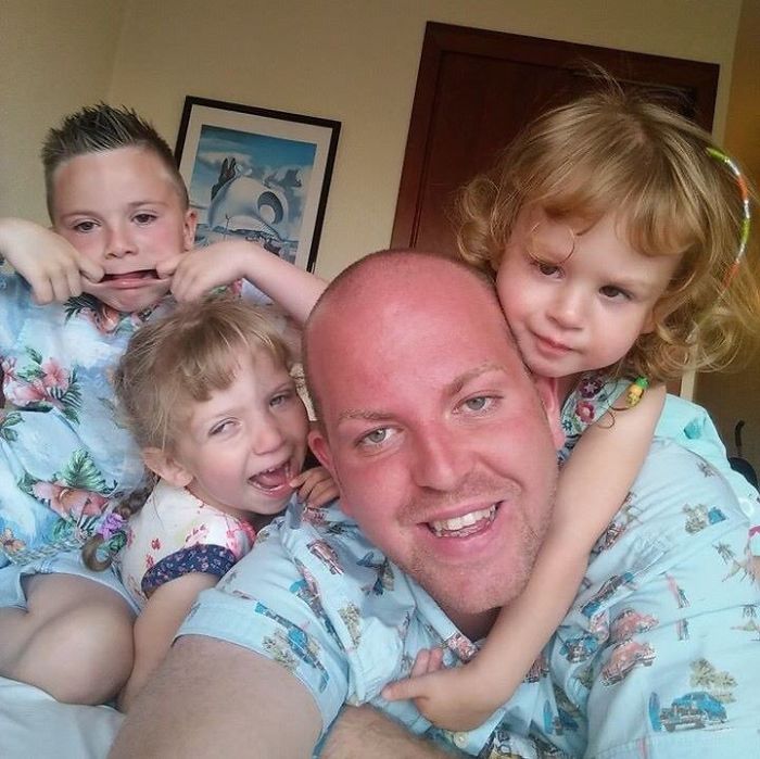 Single Gay Guy Earns A "Super Dad" Title After Adopting 4 Disabled Children Single Gay Guy Earns A "Super Dad" Title After Adopting 4 Disabled Children